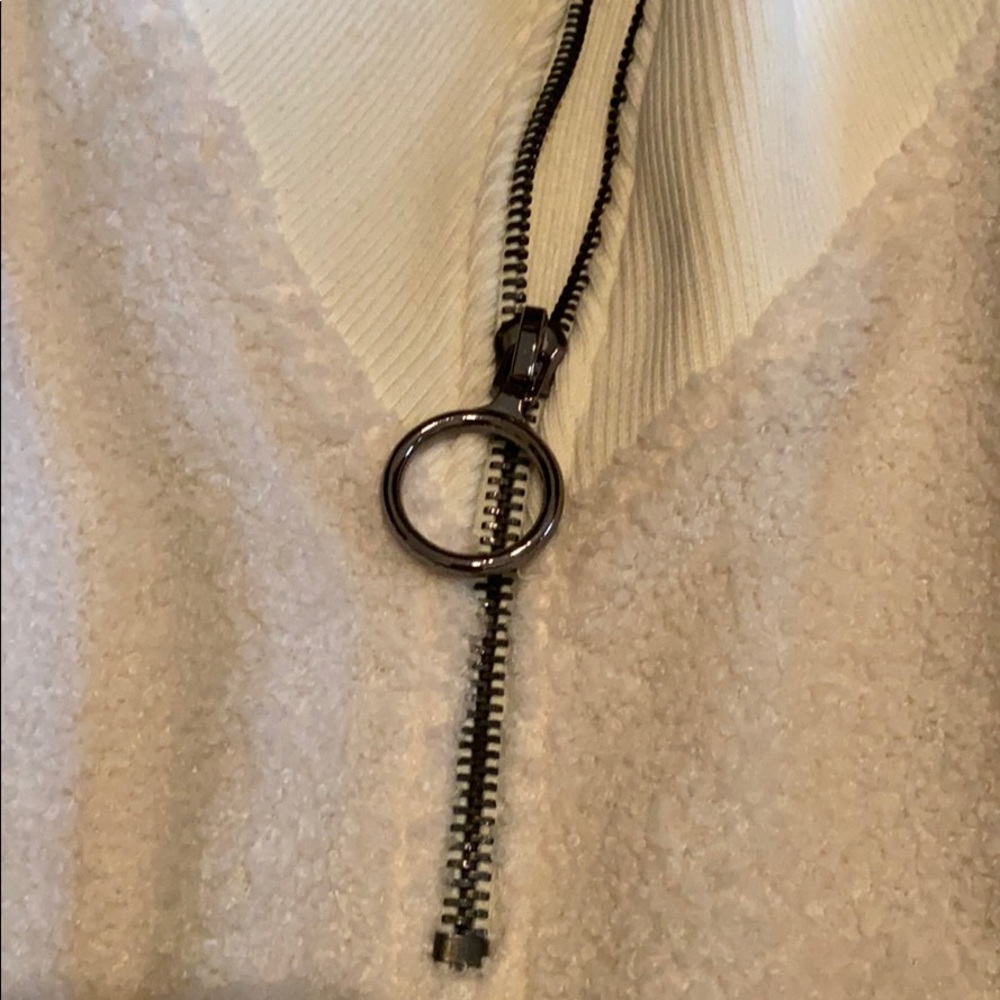 Moon River Boucle Sweatshirt - Picture 3 of 7